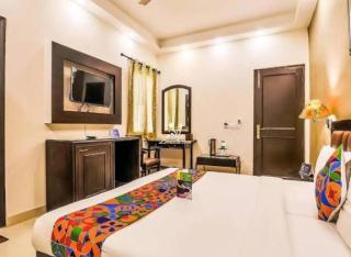 Hotel Sunshine At Delhi Airport - 1