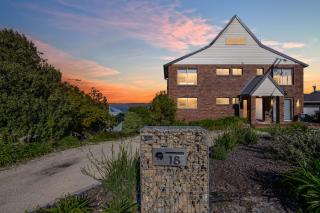 Kiama Sunset On George's - 9