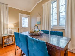 Latitude Adjustment Carriage House - 5