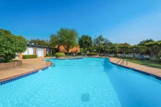 Modern 2BD Pool Six Flags Grand Prairie GP08B - 9