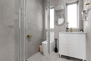 Inviting Double Room with Sunlit Comfort - Matraville - Shared Bathroom and Kitchen - 2