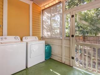 Cottage at Thomas Square - 4