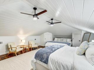 Beachside Villa Unit 4 - 4