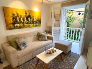 Apartamento con balcon y vista dentro de las murallas de Cartagena de Indias - 0