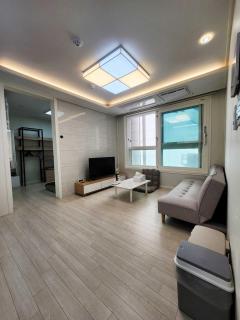 양평역 도보 2분 투베드룸 two-bedroom 4 - 9