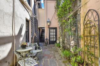 Above the Tea Room off Madison Square - 4