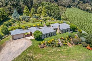 Sandstone Estate - A Boutique Vineyard Retreat - 8