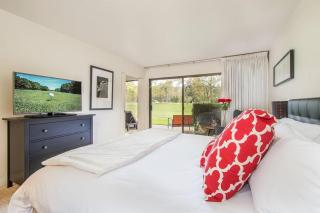 Luxe Golf View Condo Prime Napa Location - 0