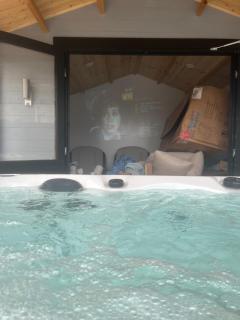 Sunset Retreat Cabin, Hot Tub & Garden views - 9