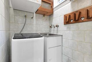 Kensington Single Room - Central & Affordable - Shared Bathroom & Kitchen - 6