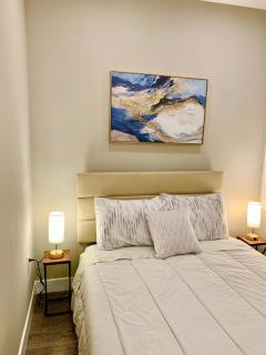 Contemporary 2BR Prime Hollywood Location - Los Angeles - 1