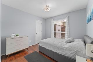 CasaLuna Family Getaway w Pool! Epic Waters & Near Stadiums! - 1