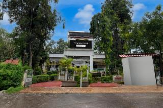 Townhouse Balewadi Stadium Pune Formerly Hotel Sarovar - 0