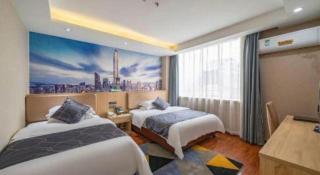 Chonpines Hotel Shenzhen Gongming Honghuashan Metro Station - 1