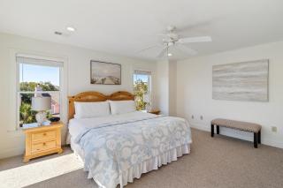 GP101: 101 Grand Pavilion - 8