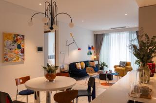 Charming Stay in Bustling Saigon by V Living - 2