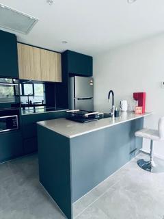 2 Bedrooms 2 Bathrooms 2 Parking FREE high speed WiFi - 8