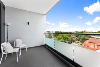 Bright 2BR Mascot Stay - 5 min to Airport & CBD - 6