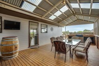 Najala - 2 Pioneer - Pets Negotiable - No Linen Included - 1