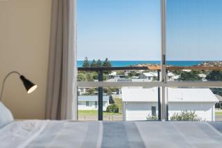 SEASCAPE - Pet Friendly Linen Included - 65 Corcoran - 2