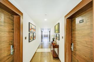 Via Hemkunt Mansion - 5