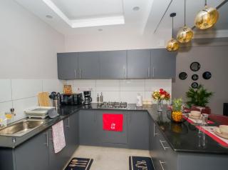 Best Stays Luxury Apartments at Coral Sands - 2 bedroom - 9