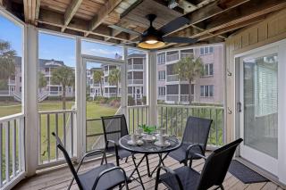 PC102A: 102A Port O'Call - 2