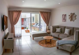 Neptunes Hideaway - Jeffreys Bay - 9