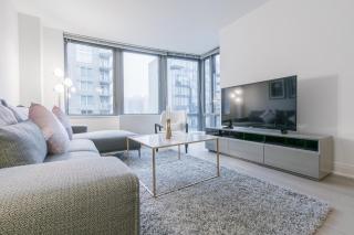 Spacious 2BR on the Upper East Side Steps from Central Park - 5