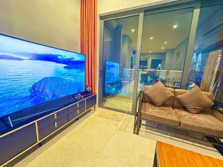 Lucentia Residence by Infinity swimming pool,lalaport KL - 8