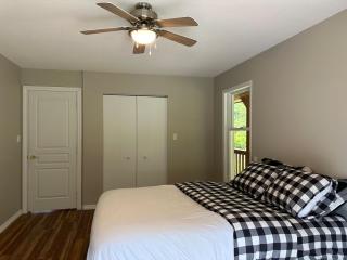 Charming 4-Bedroom Home in Bella Coola - 5