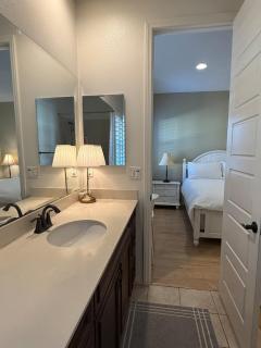 Shopping at Arcadia Mall, Homes, School District, Comfortable Home on Huntington Road - 4