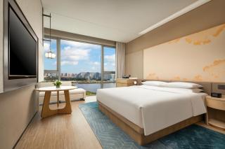 HUALUXE Beihai Silver Beach Resort by IHG - 4