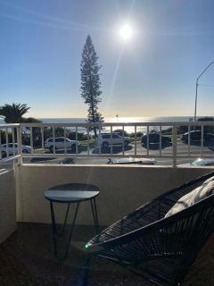 Top of Alex Heads Ocean views & breezes all day - 5