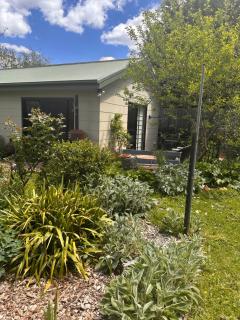 Bungendore Home - 0