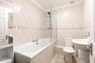 New! Charming 2BR Flat near Clapham High Street - 1