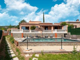 Villa Jenuska, Attractive holiday home in Callian with private pool - 3