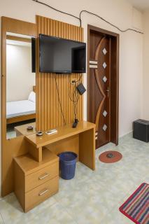 Shanto Abashik Hotel & Restaurant - 8