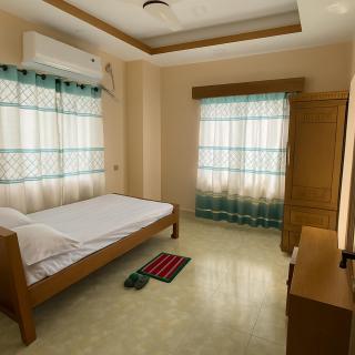 Shanto Abashik Hotel & Restaurant - 2