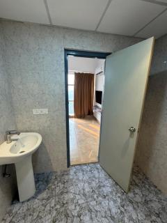 The Petite Paradise - 5