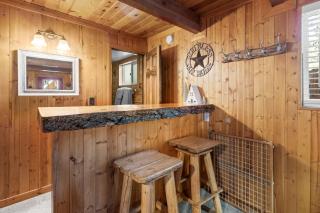 Bear Pause Retreat - Great Location in Big Bear - 9