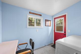 Bear Pause Retreat - Great Location in Big Bear - 8