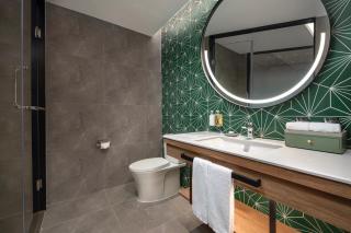 Holiday Inn Beihai Silver Beach - 6