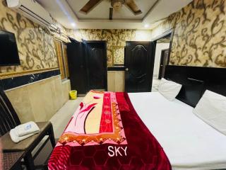 Hotel The Shalimar - 1