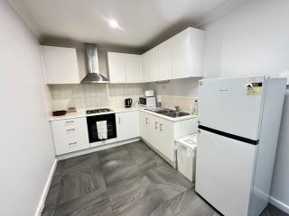 Midvale Cozy House - 1