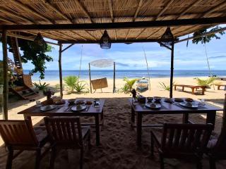 Pantai Naama Bungalow - 8