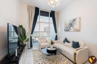 Vogue Vacation Homes, Arjan Opalz by Danube near Science Park, One Bedroom Apartment with Balcony and Vibrant Community View, Access to all Amenitties - 3