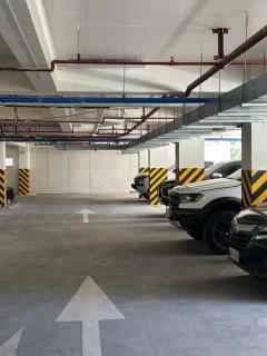 BRP Luxe Condo with Parking and Wifi - 5