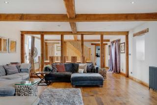 Amazing country retreat, hot tub - 8