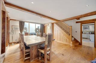 Amazing country retreat, hot tub - 3